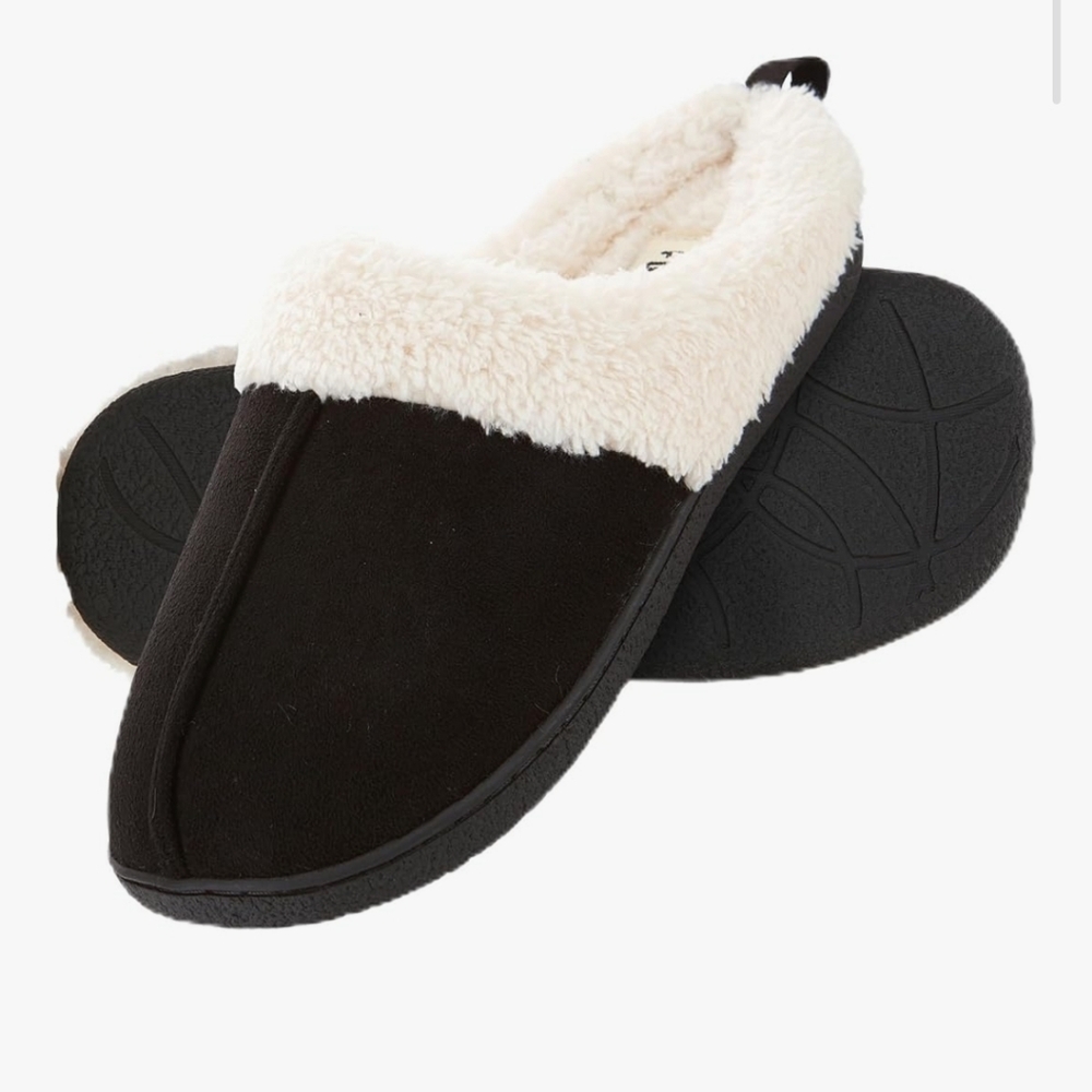 Floopi Indoor Outdoor Memory Foam Black and Cream Slippers Size XL